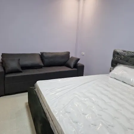 Caushi Apartment