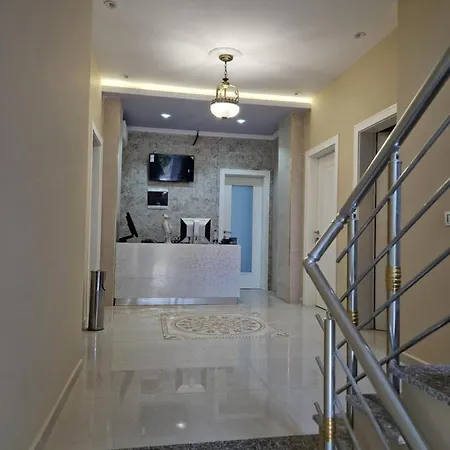 Caushi Apartment